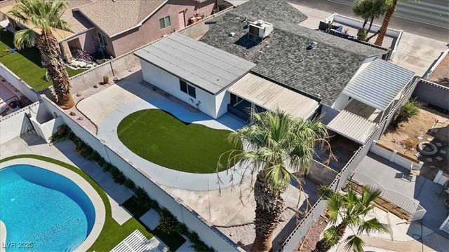 2174 East Russell Road, Las Vegas, NV 89119