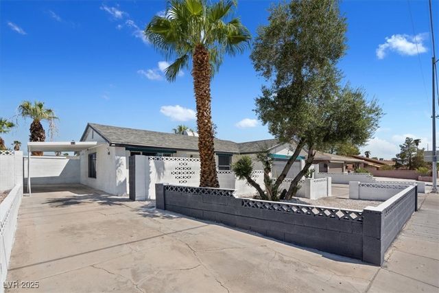 2174 East Russell Road, Las Vegas, NV 89119