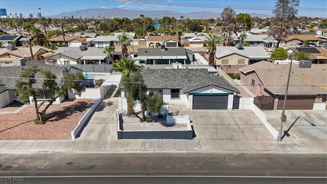 2174 East Russell Road, Las Vegas, NV 89119