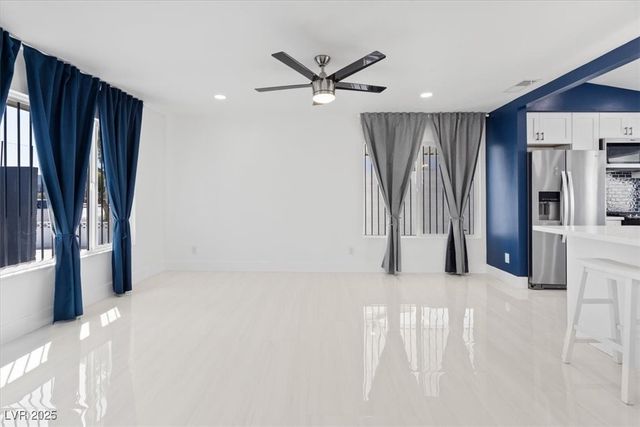 2174 East Russell Road, Las Vegas, NV 89119