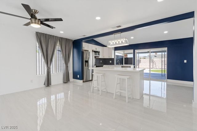 2174 East Russell Road, Las Vegas, NV 89119