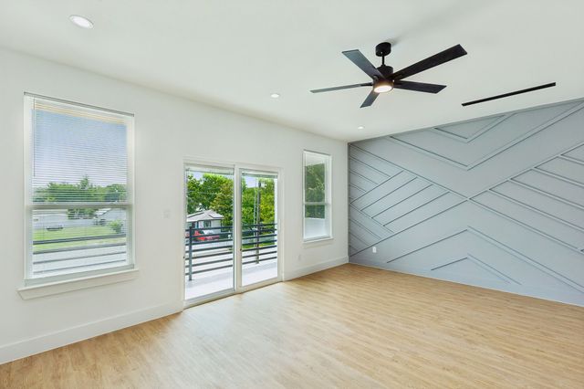 1239 N Tillery Avenue, Dallas, TX 75211