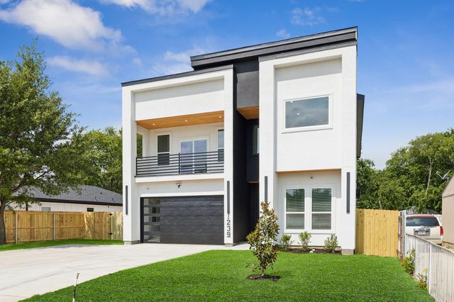 1239 N Tillery Avenue, Dallas, TX 75211