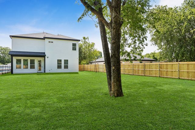 1239 N Tillery Avenue, Dallas, TX 75211