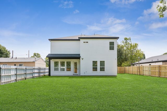 1239 N Tillery Avenue, Dallas, TX 75211