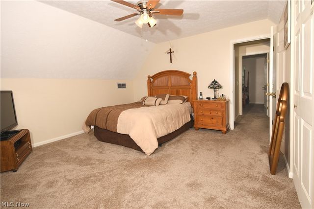 24577 Meadow Lane 36, Olmsted Falls, OH 44138