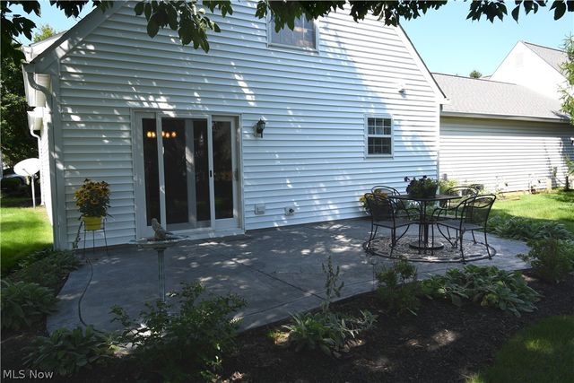 24577 Meadow Lane 36, Olmsted Falls, OH 44138