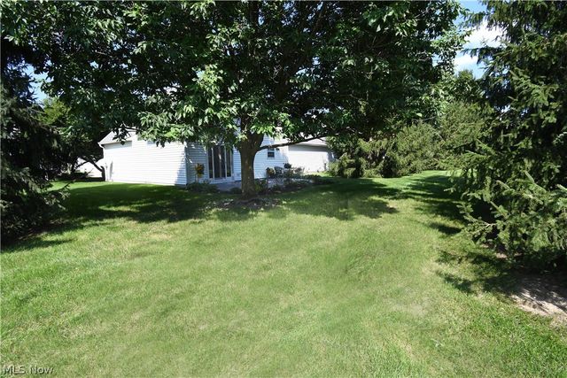 24577 Meadow Lane 36, Olmsted Falls, OH 44138