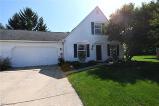 24577 Meadow Lane 36, Olmsted Falls, OH 44138