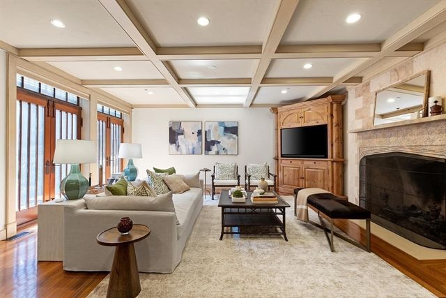 23-25 Beaver Place, Boston, MA 02108
