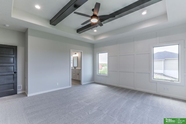 5502 N 213th Street, Elkhorn, NE 68022