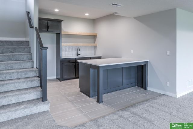 5502 N 213th Street, Elkhorn, NE 68022