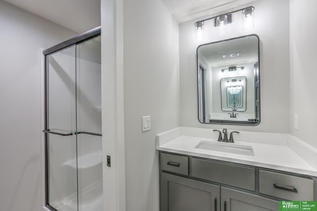 5502 N 213th Street, Elkhorn, NE 68022