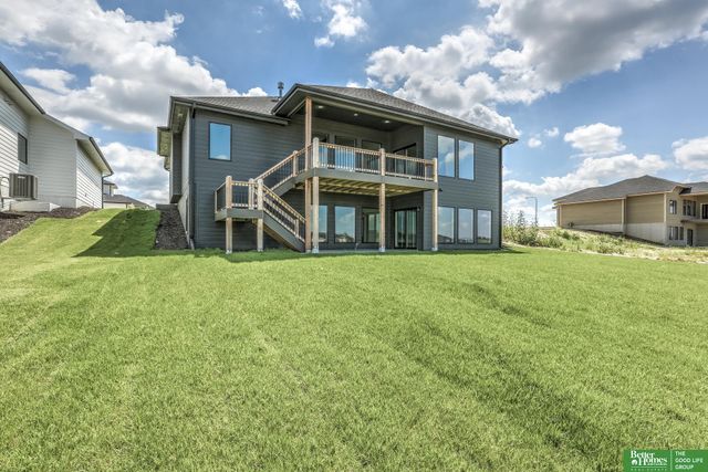 5502 N 213th Street, Elkhorn, NE 68022