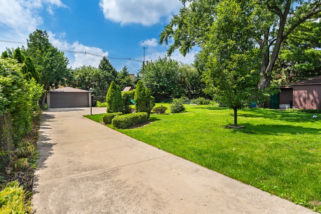 5337 W Ardmore Avenue, Chicago, IL 60646