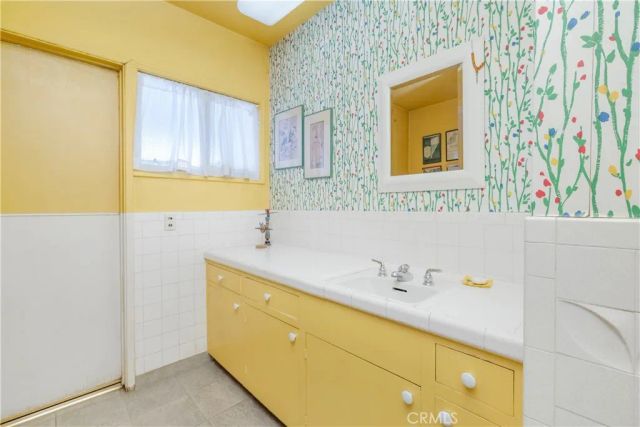 1143 Oxford Avenue, Claremont, CA 91711