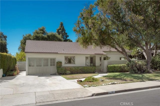1143 Oxford Avenue, Claremont, CA 91711