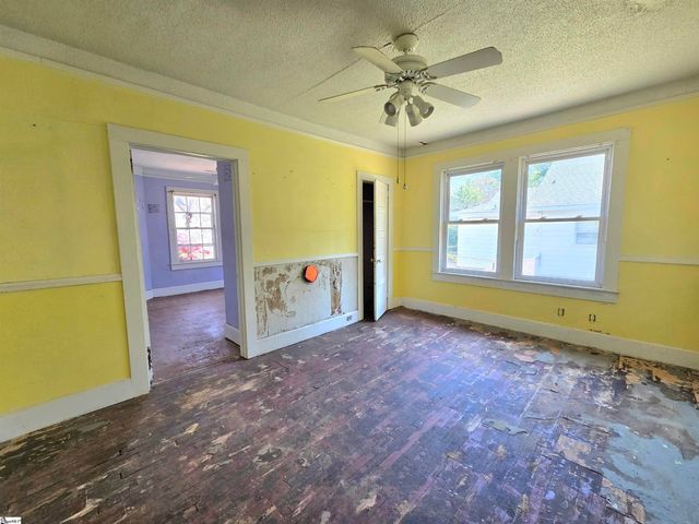 28 Circle Street, Travelers Rest, SC 29690