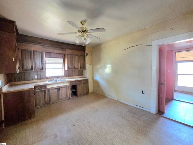 28 Circle Street, Travelers Rest, SC 29690