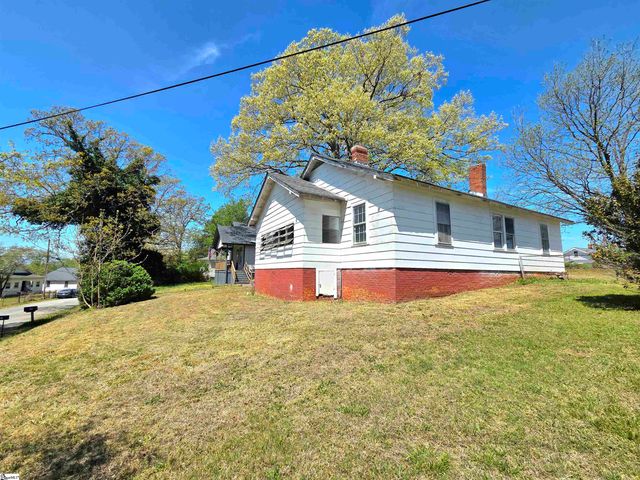 28 Circle Street, Travelers Rest, SC 29690