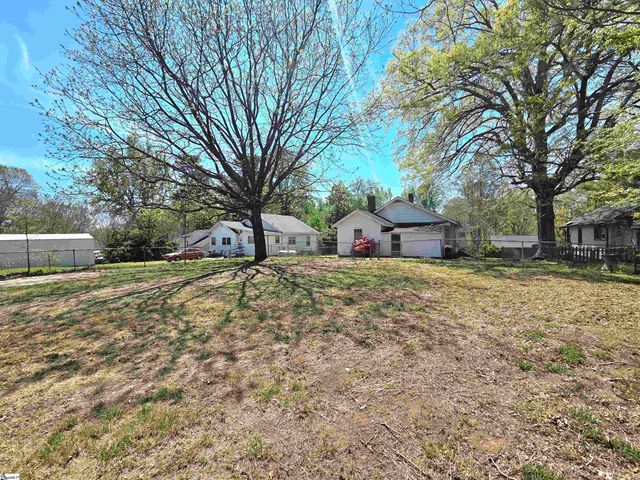 28 Circle Street, Travelers Rest, SC 29690
