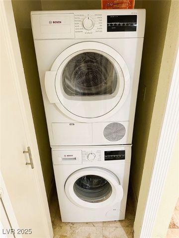 220 East Flamingo Road 124, Las Vegas, NV 89169