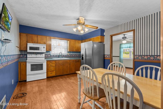3902 Iron Horse Way, Louisville, KY 40272
