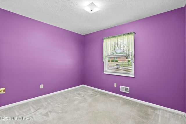 3902 Iron Horse Way, Louisville, KY 40272