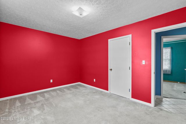 3902 Iron Horse Way, Louisville, KY 40272