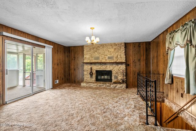 3902 Iron Horse Way, Louisville, KY 40272
