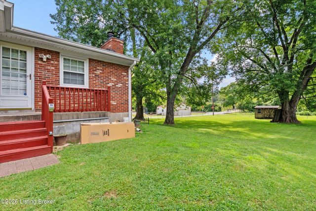 3902 Iron Horse Way, Louisville, KY 40272