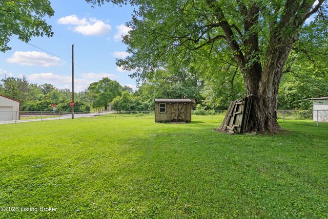 3902 Iron Horse Way, Louisville, KY 40272