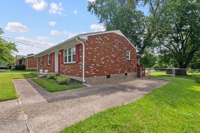3902 Iron Horse Way, Louisville, KY 40272