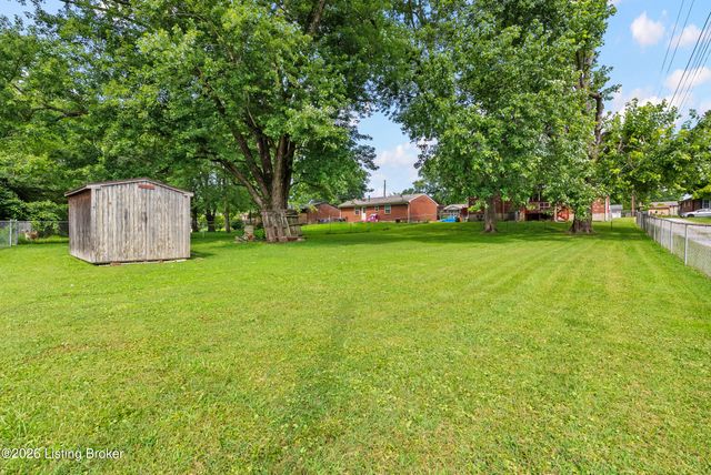 3902 Iron Horse Way, Louisville, KY 40272