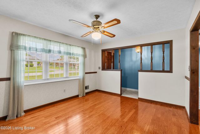 3902 Iron Horse Way, Louisville, KY 40272