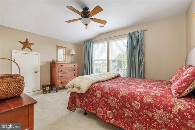 120 APRIL AVE, Stephens City, VA 22655