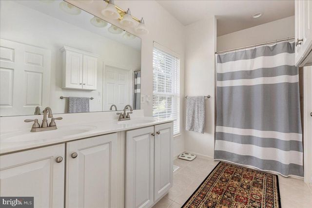 120 APRIL AVE, Stephens City, VA 22655