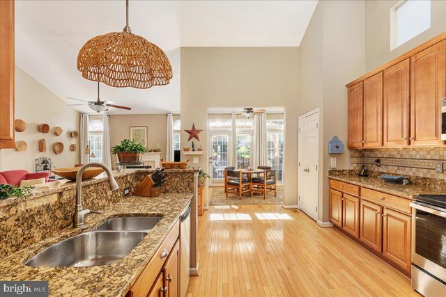 120 APRIL AVE, Stephens City, VA 22655