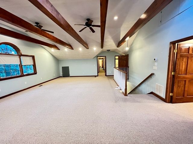 5 Kinney Ave, Burlington, MA 01803
