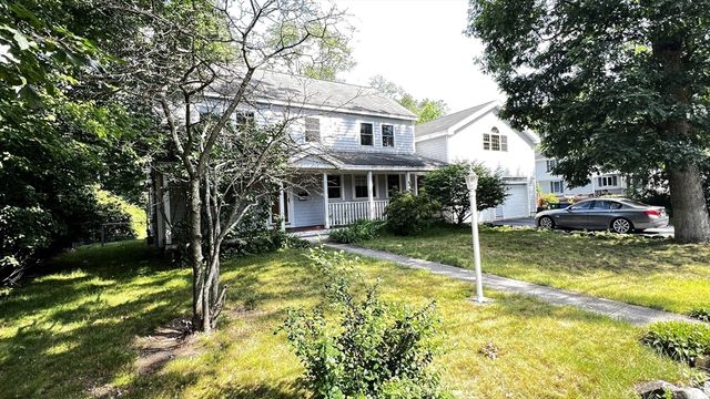 5 Kinney Ave, Burlington, MA 01803