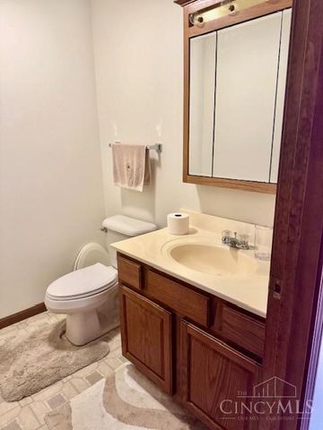 918 Willow Bend Drive, Wilmington, OH 45177