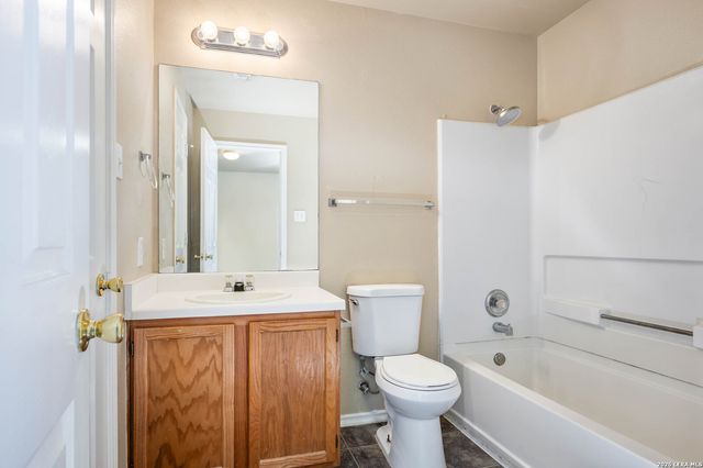 9111 Spiral Woods, Universal City, TX 78148