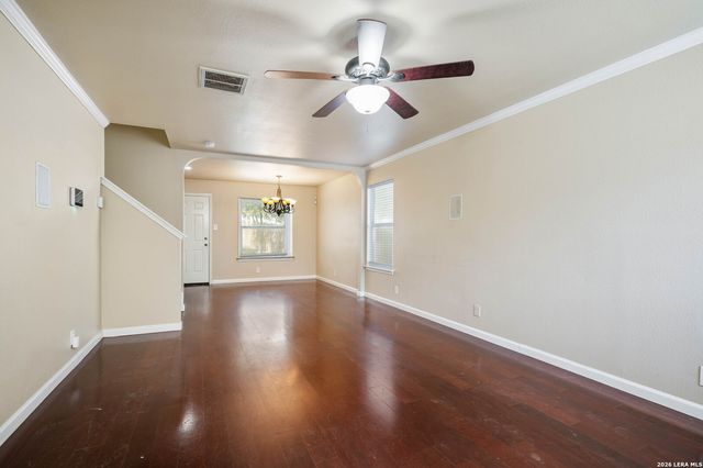 9111 Spiral Woods, Universal City, TX 78148