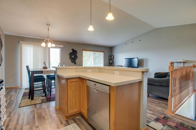 1901 41st Avenue S, Moorhead, MN 56560