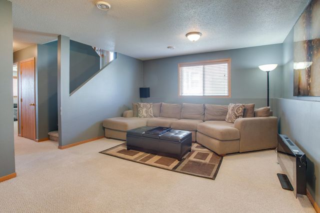1901 41st Avenue S, Moorhead, MN 56560
