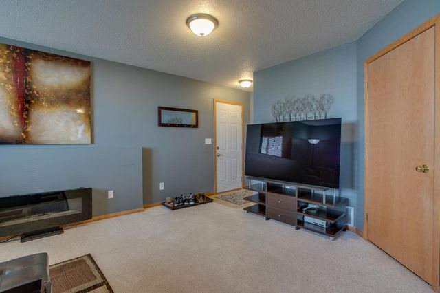 1901 41st Avenue S, Moorhead, MN 56560