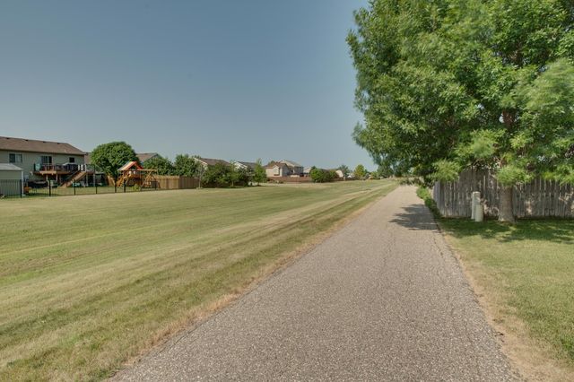 1901 41st Avenue S, Moorhead, MN 56560