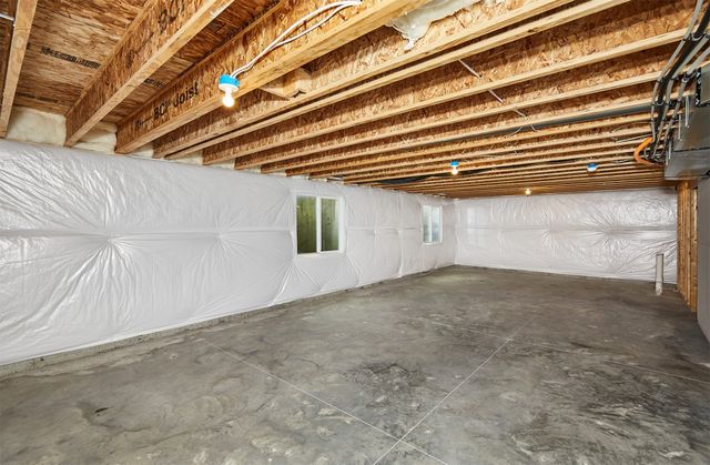 1051 35th Street SW, Altoona, IA 50009