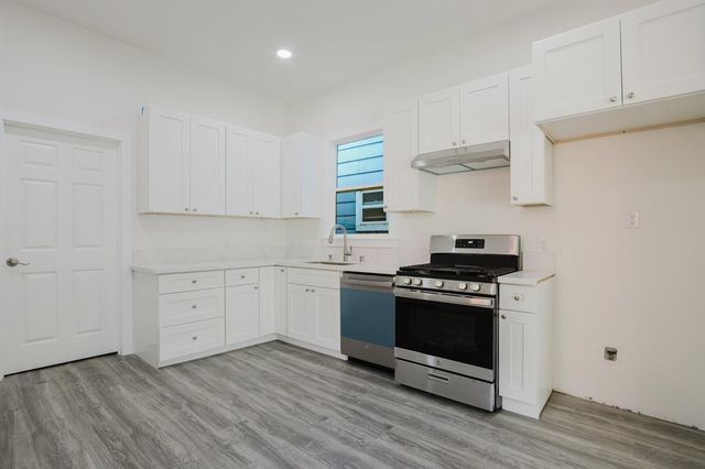 1778 8th St., Oakland, CA 94607