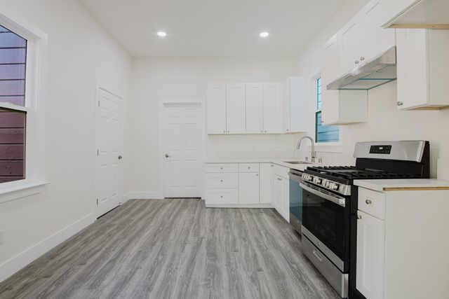 1778 8th St., Oakland, CA 94607